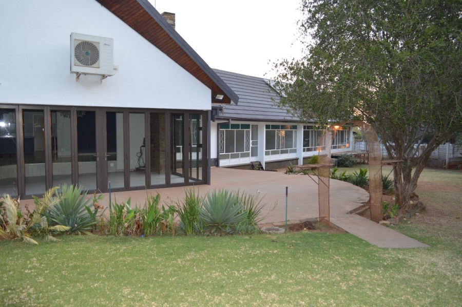 3 Bedroom Property for Sale in Flamwood North West